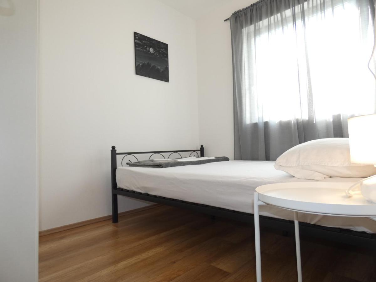 Holiday House Sia Jasenice  Bagian luar foto